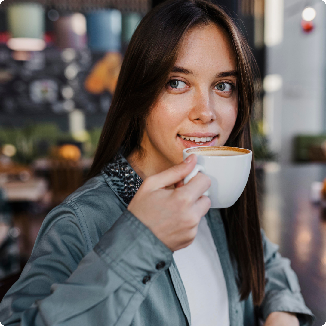 como_clarear_dentes_manchados_de_cafe_com_clareamento_dental_caseiro